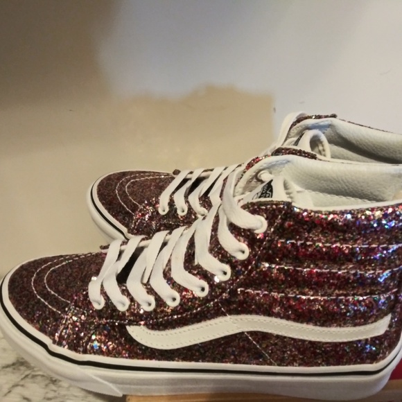 Van Sneakers - Picture 5 of 6